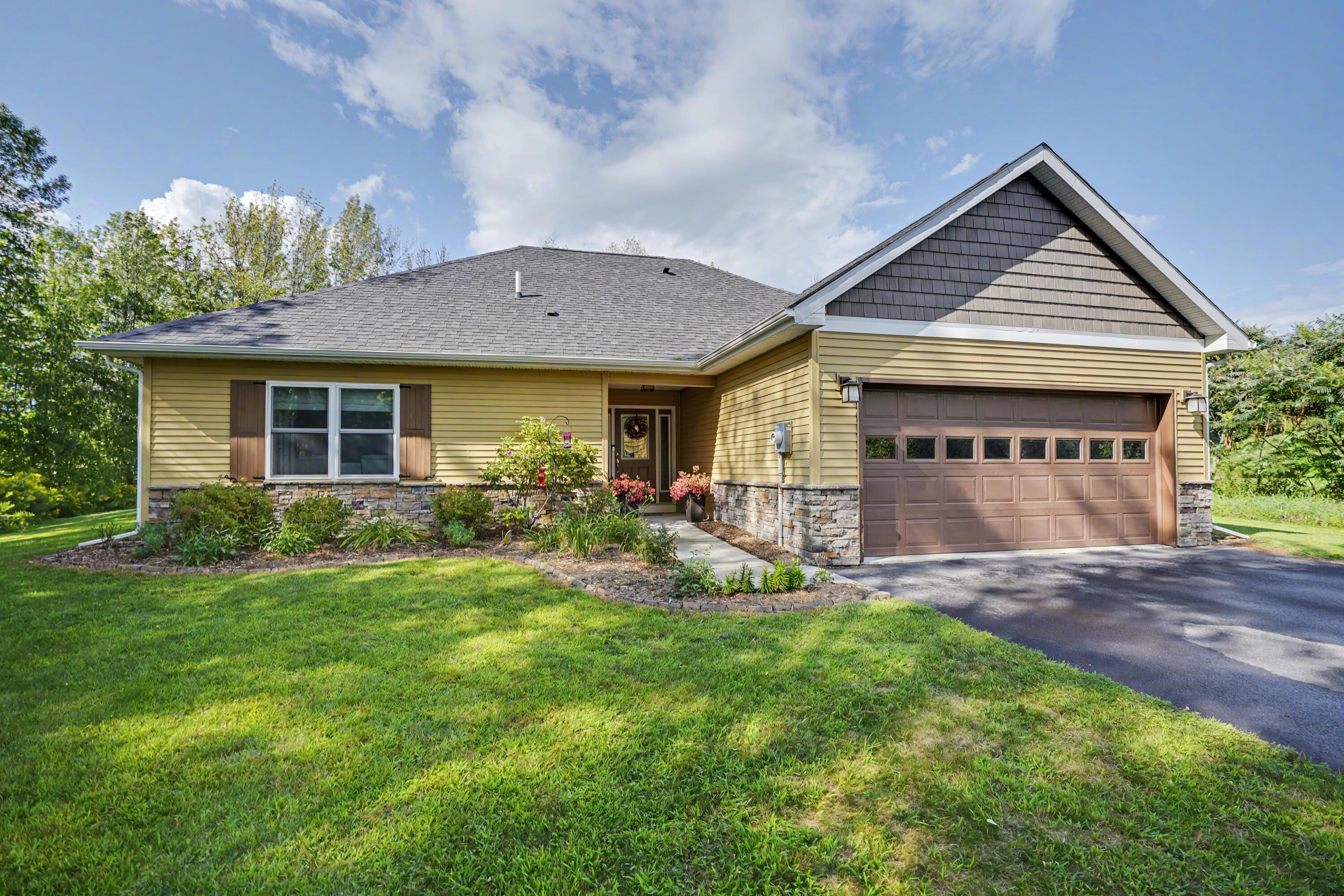 290 Robinson Road Plattsburgh NY 12901