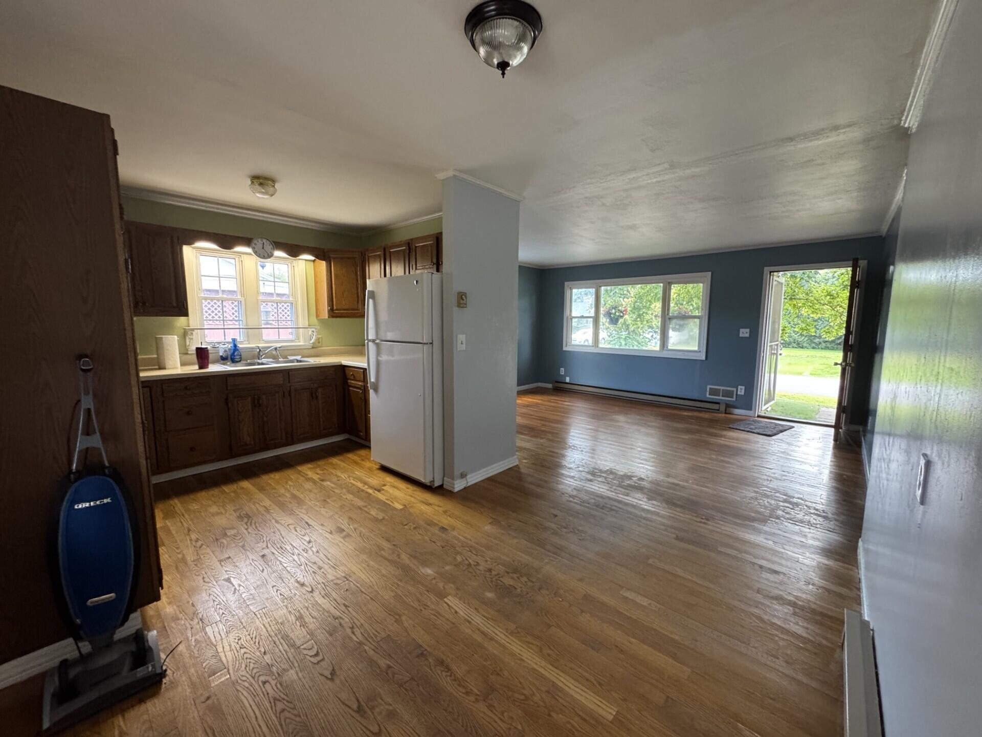 18 Mcintosh Drive Peru NY 12972