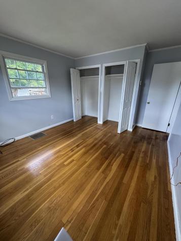 18 Mcintosh Drive Peru NY 12972