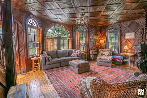 10918 Nys Route 9n Keene NY 12942