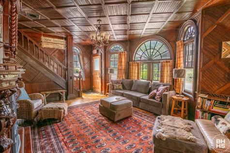 10918 Nys Route 9n Keene NY 12942