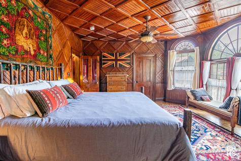 10918 Nys Route 9n Keene NY 12942