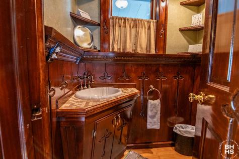 10918 Nys Route 9n Keene NY 12942