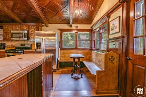 10918 Nys Route 9n Keene NY 12942