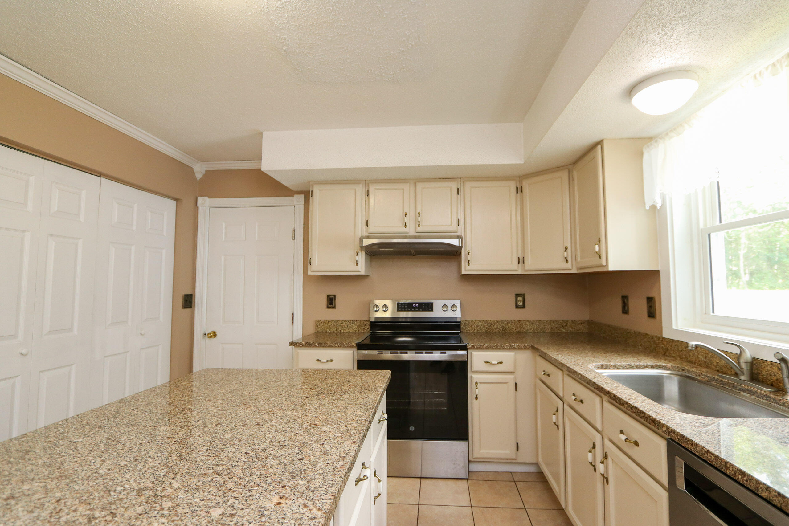 107 Soper Street Morrisonville NY 12962