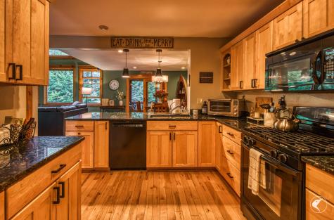 12 Rustic Way Lake Placid NY 12946