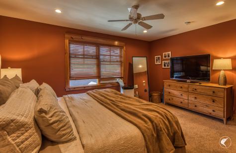 12 Rustic Way Lake Placid NY 12946