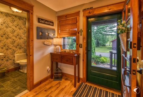 12 Rustic Way Lake Placid NY 12946