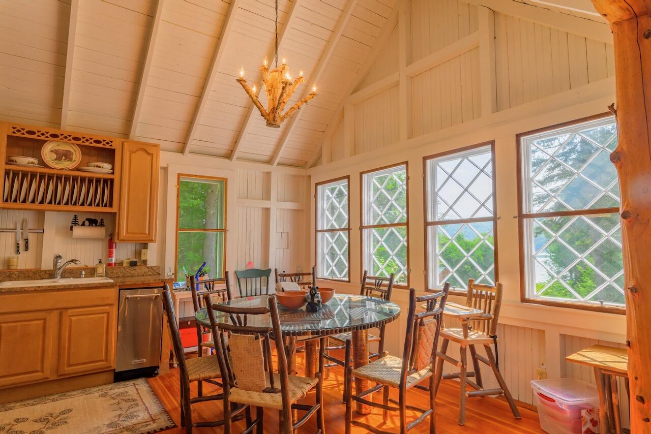 12 George & Bliss Lane Lake Placid NY 12946