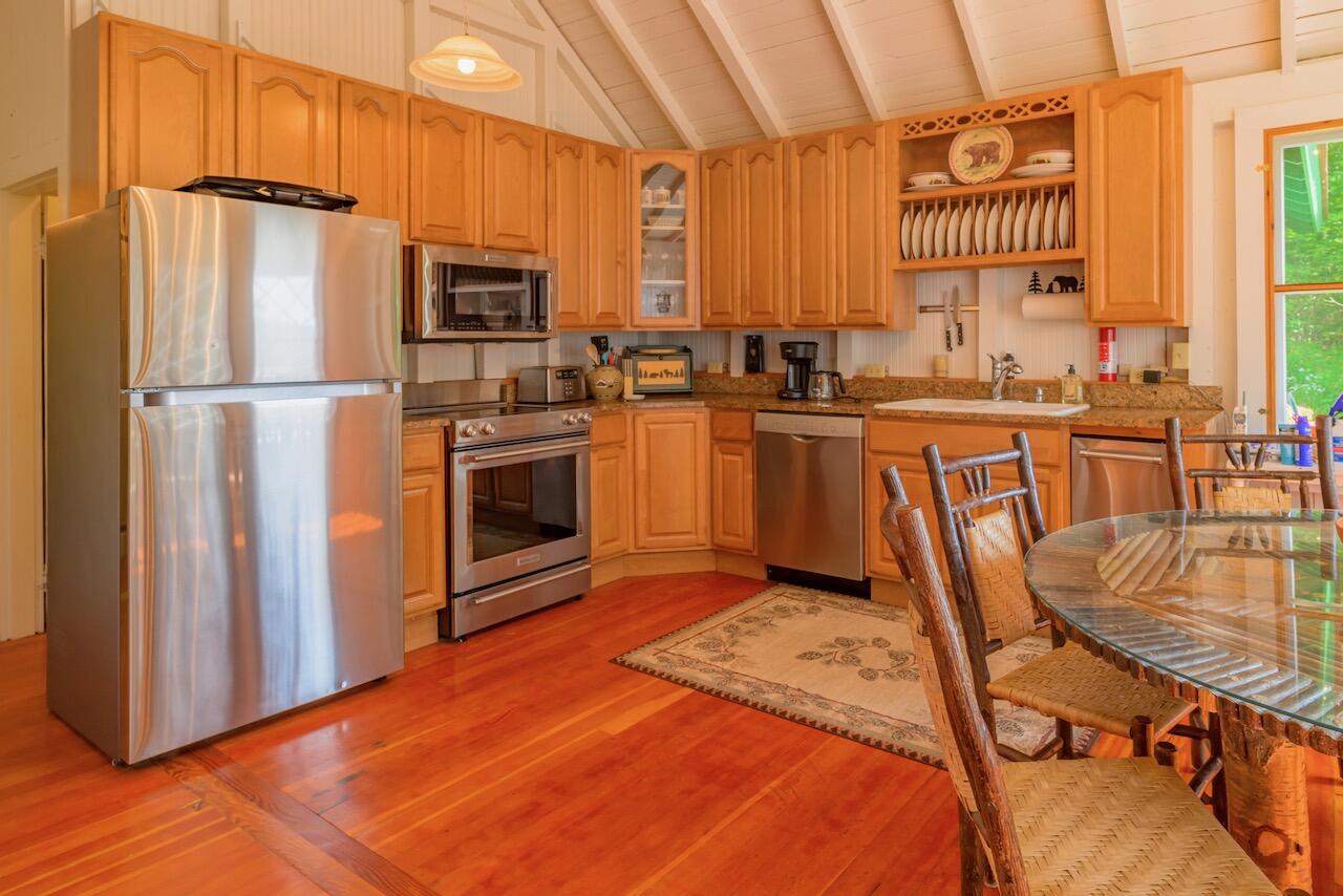 12 George & Bliss Lane Lake Placid NY 12946
