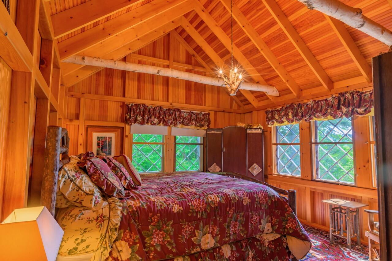 12 George & Bliss Lane Lake Placid NY 12946