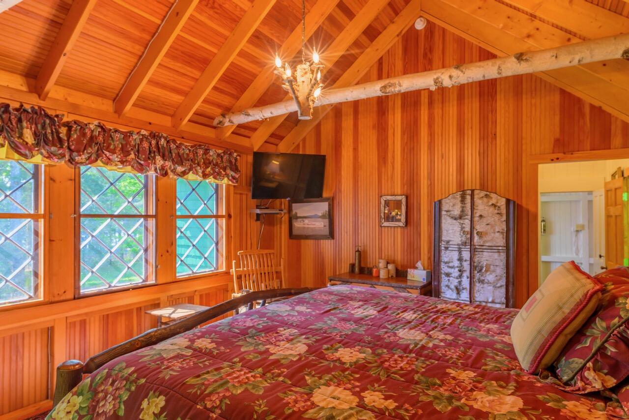 12 George & Bliss Lane Lake Placid NY 12946
