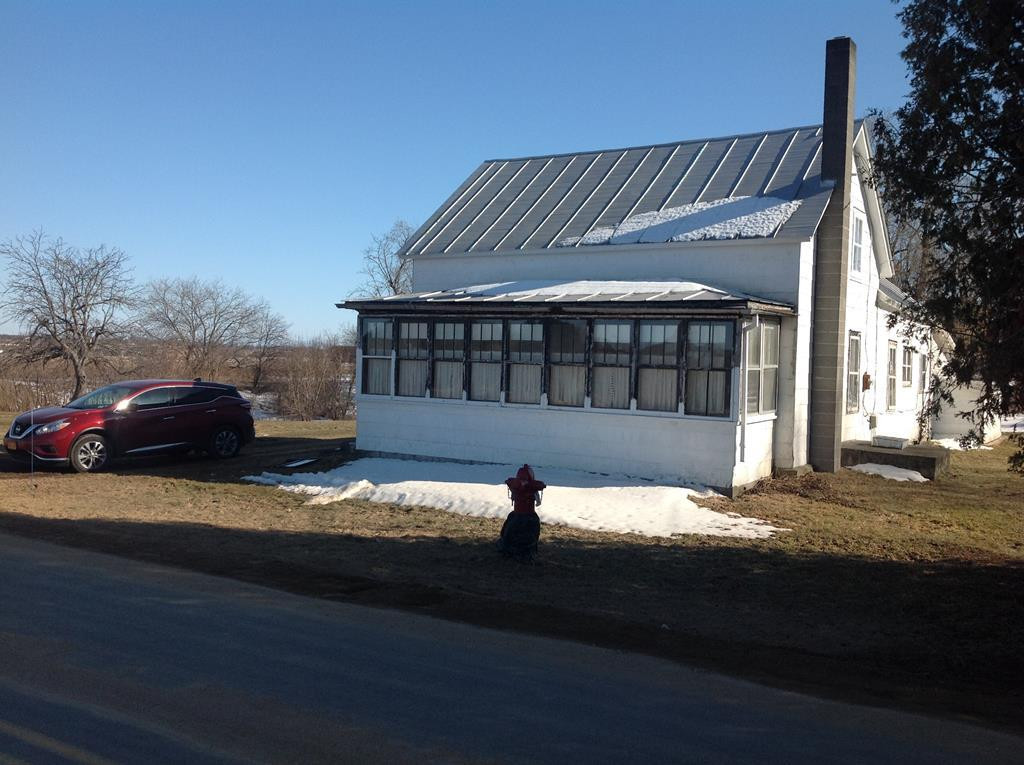 77 South Street Champlain NY 12919
