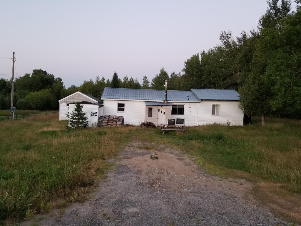 2122 Alder Bend Road Altona NY 12910