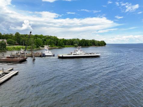 29 Beggs Point Street Essex NY 12936