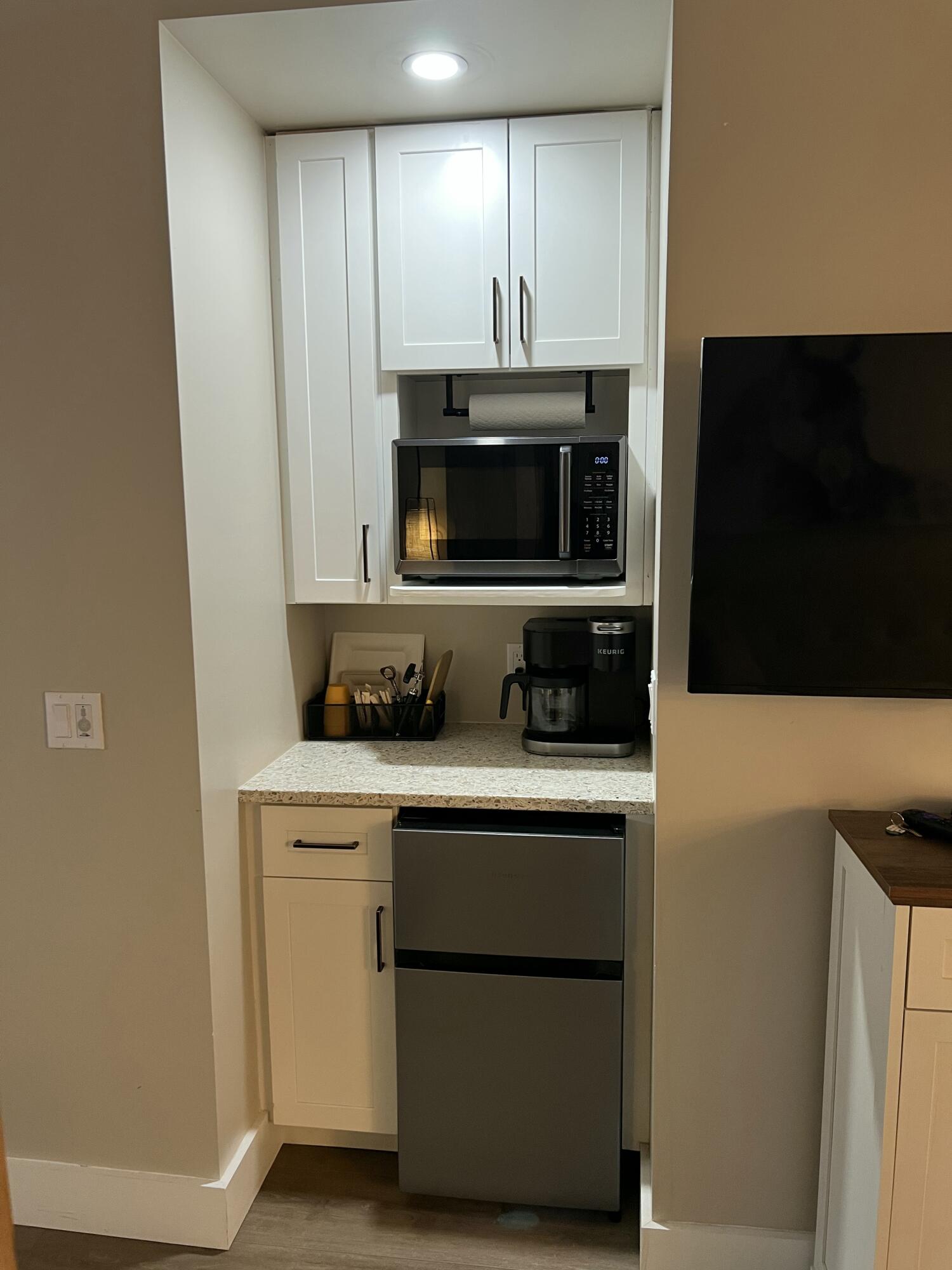 29 Beggs Point Street Essex NY 12936