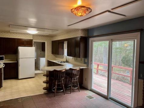 22 Maiden Lane Peru NY 12972