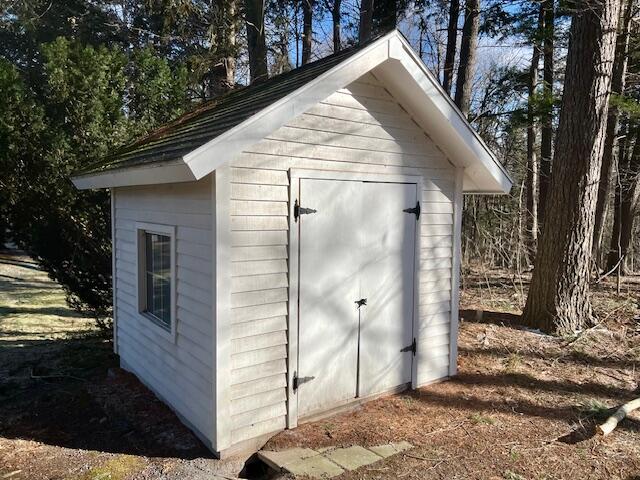 22 Maiden Lane Peru NY 12972