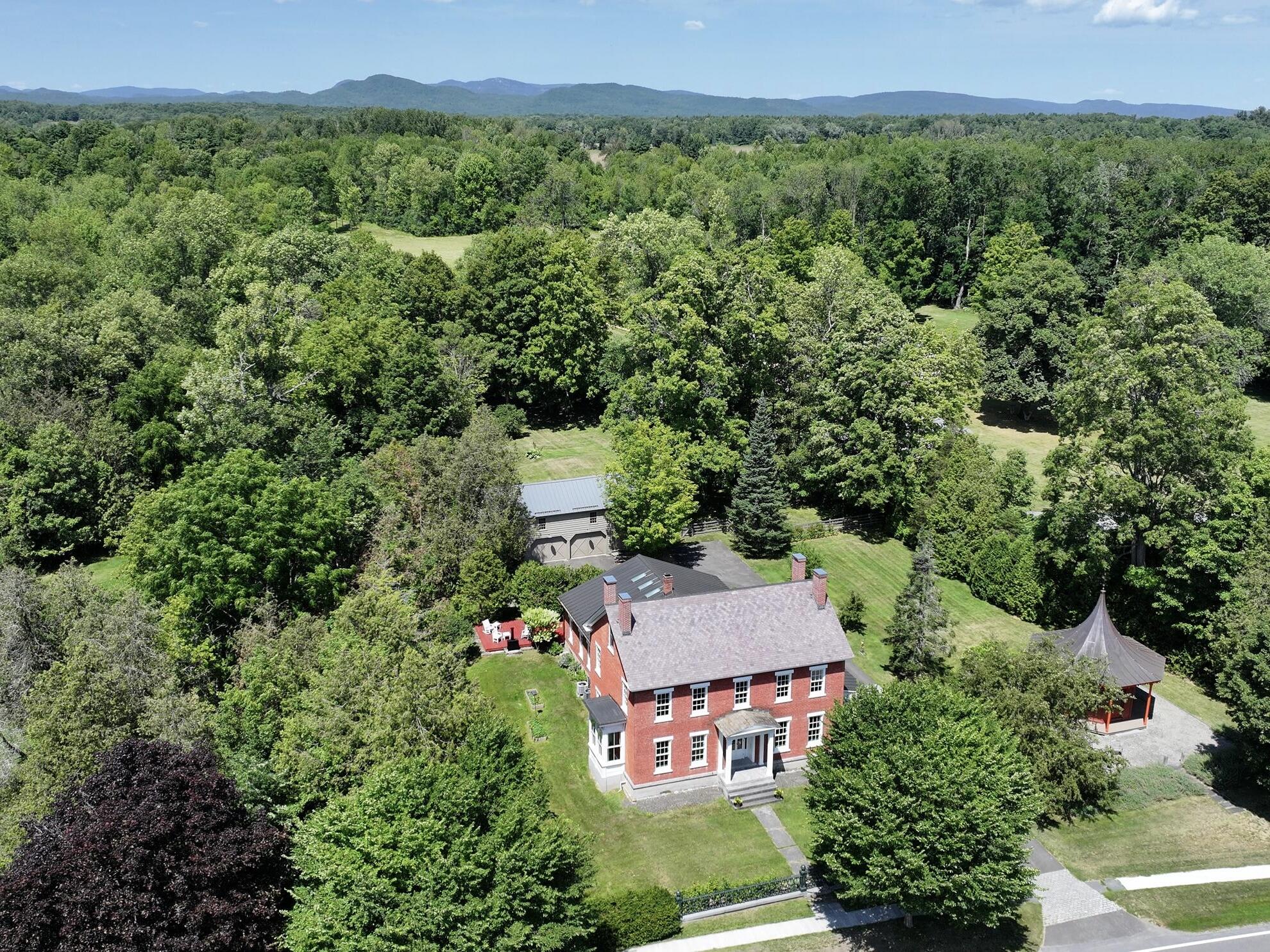 2775 Essex Road Essex NY 12936