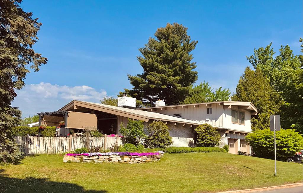 41 Hillcrest Avenue Plattsburgh NY 12901