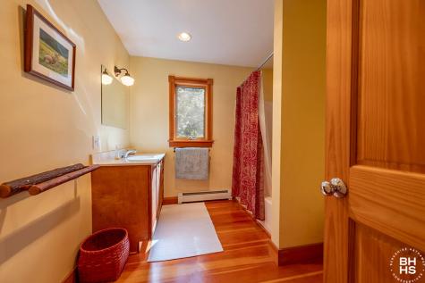 127 Round Top Lane Keene NY 12942