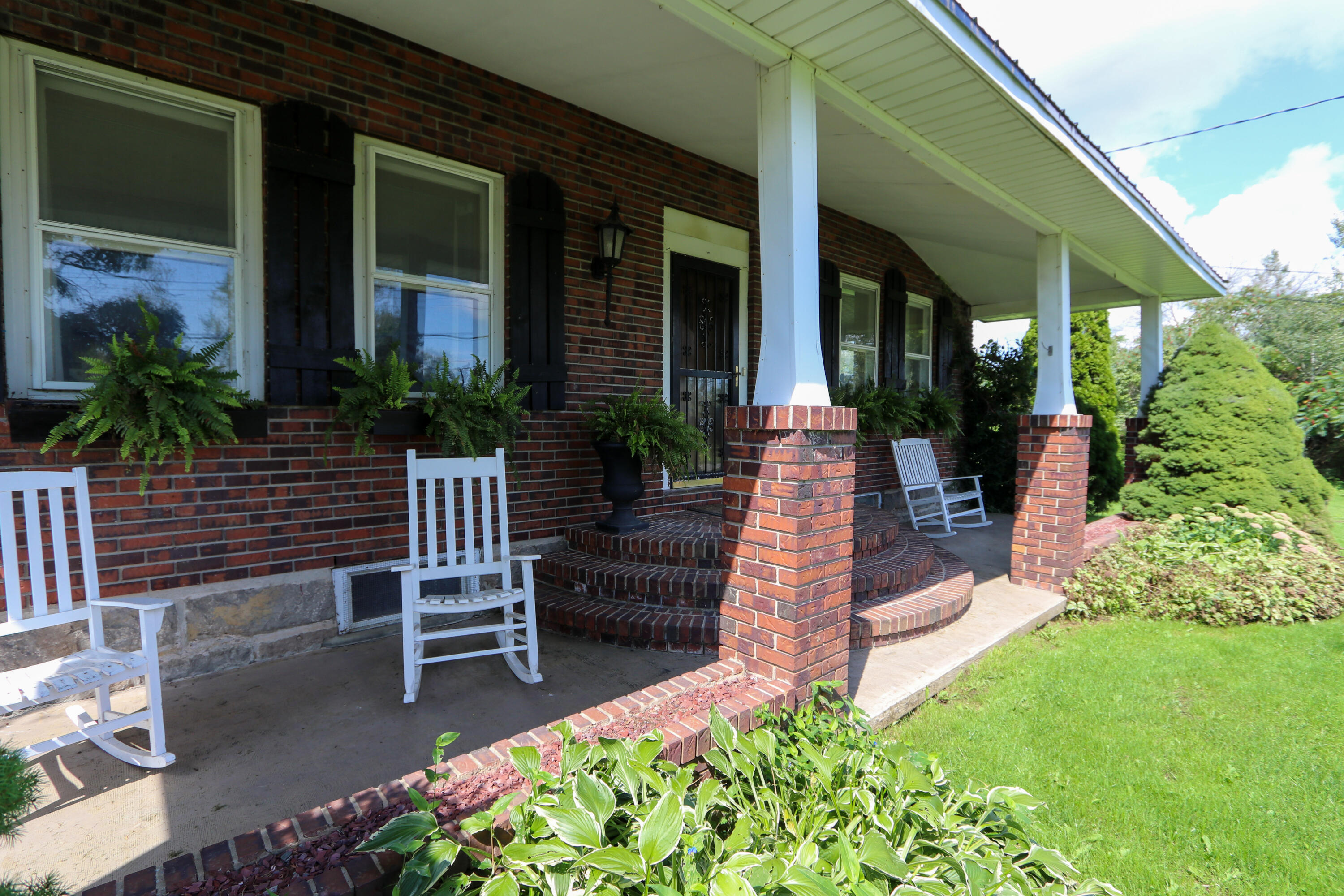 10857 Route 9 Champlain NY 12919