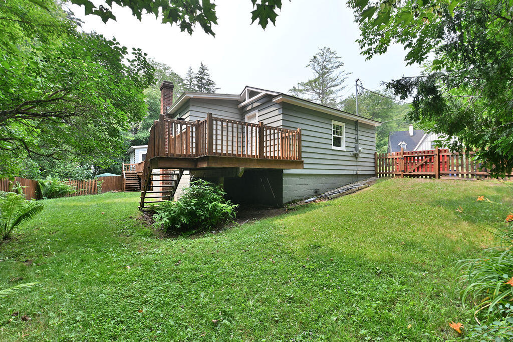 406 Park Avenue Saranac Lake NY 12983