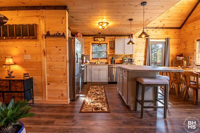 10 Emelies Way Lake Placid NY 12946