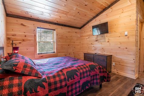 10 Emelies Way Lake Placid NY 12946