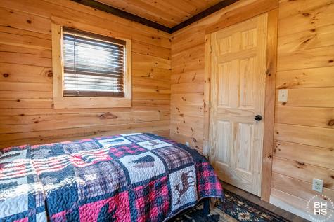 10 Emelies Way Lake Placid NY 12946