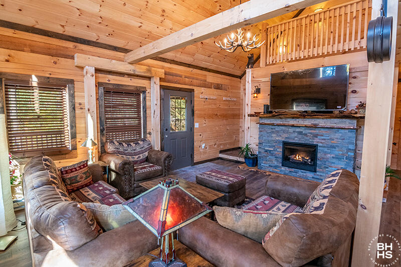 10 Emelies Way Lake Placid NY 12946