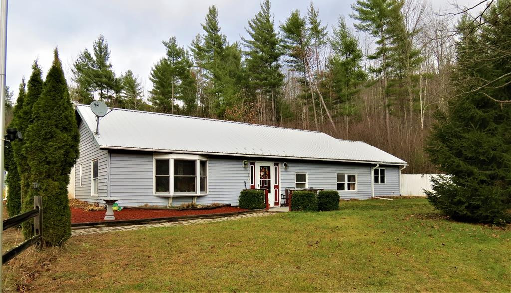 27 Lawrence Way Upper Jay NY 12987