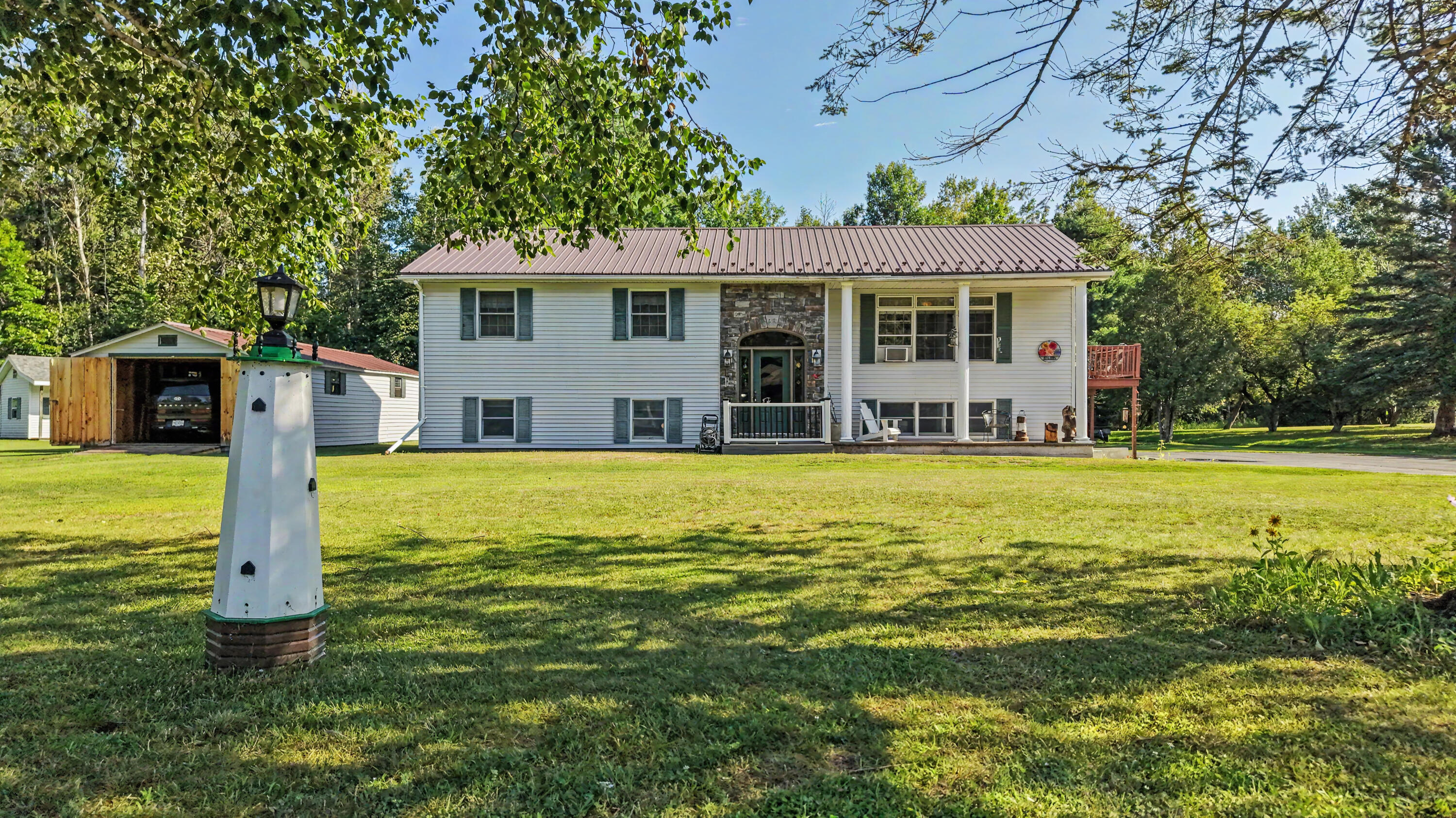 35 Rosbo Lane Morrisonville NY 12962