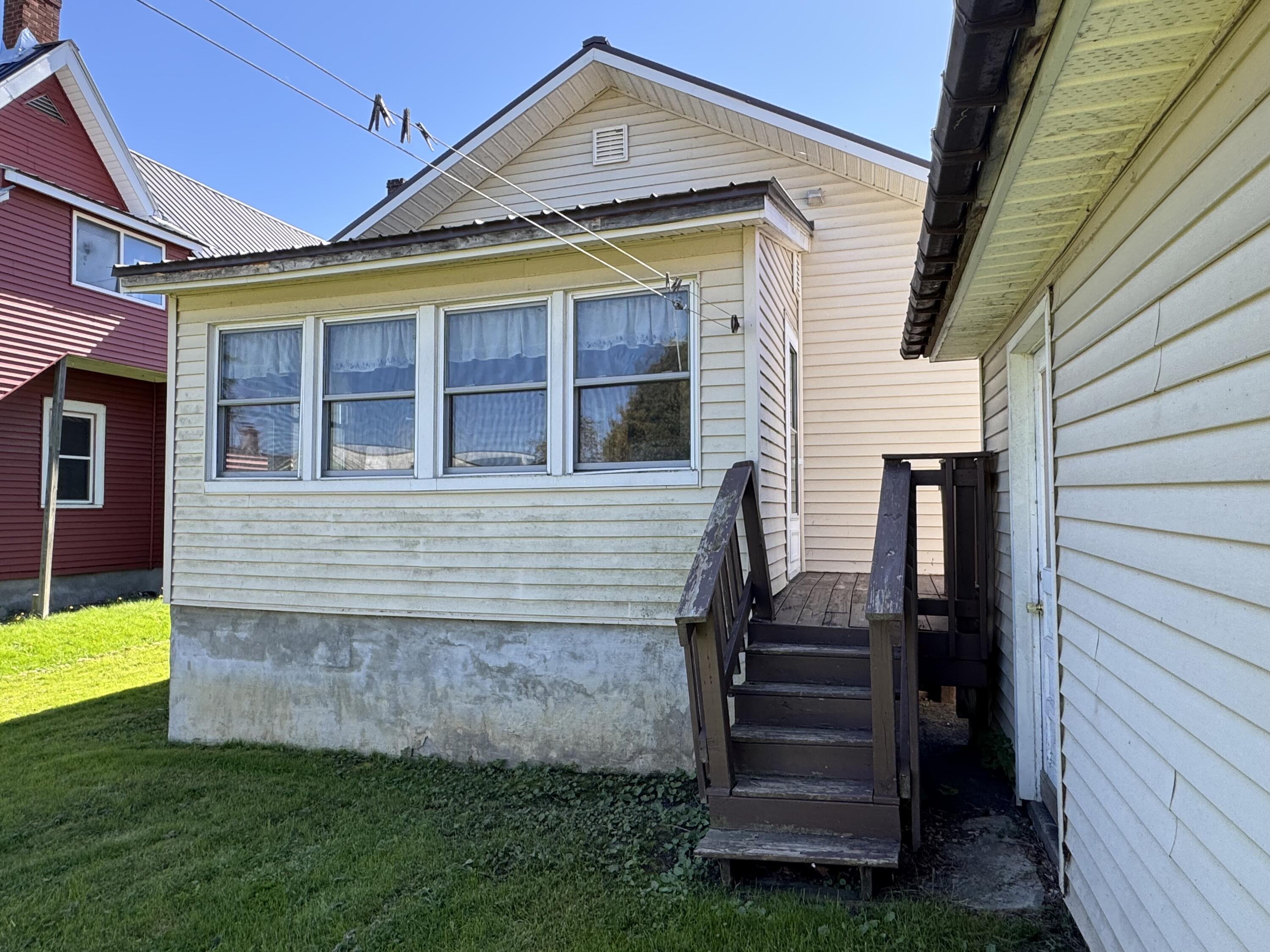 54 Pratt Street Rouses Point NY 12979