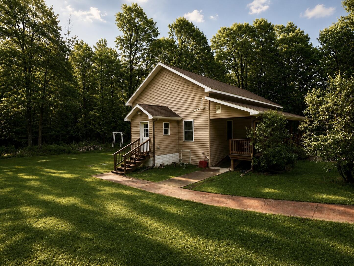 27 French Road North Bangor NY 12966