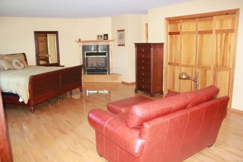 2 Darin Avenue Morrisonville NY 12962