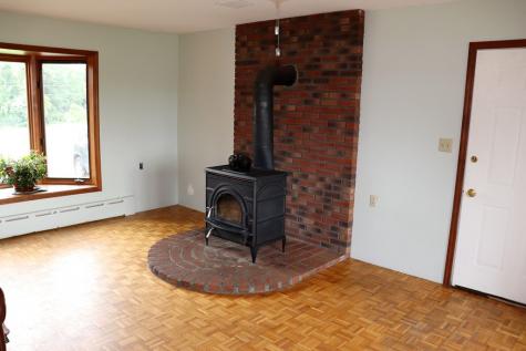 628 River Road Peru NY 12972