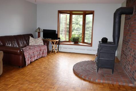 628 River Road Peru NY 12972