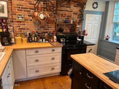 1215 Stevenson Road Westport NY 12993
