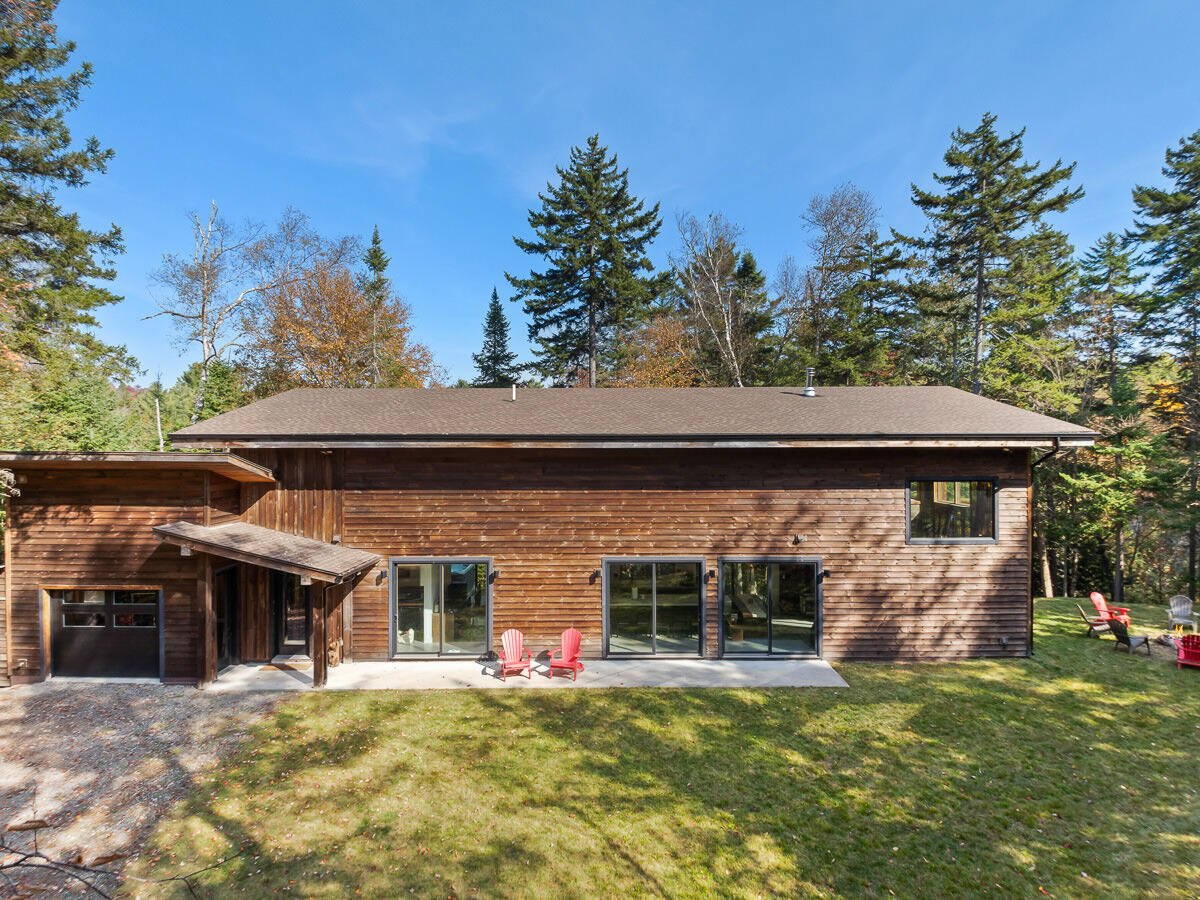 9 Iroquois Lane Lake Placid NY 12946