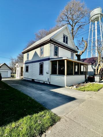 17 Collins Street Chateaugay NY 12920