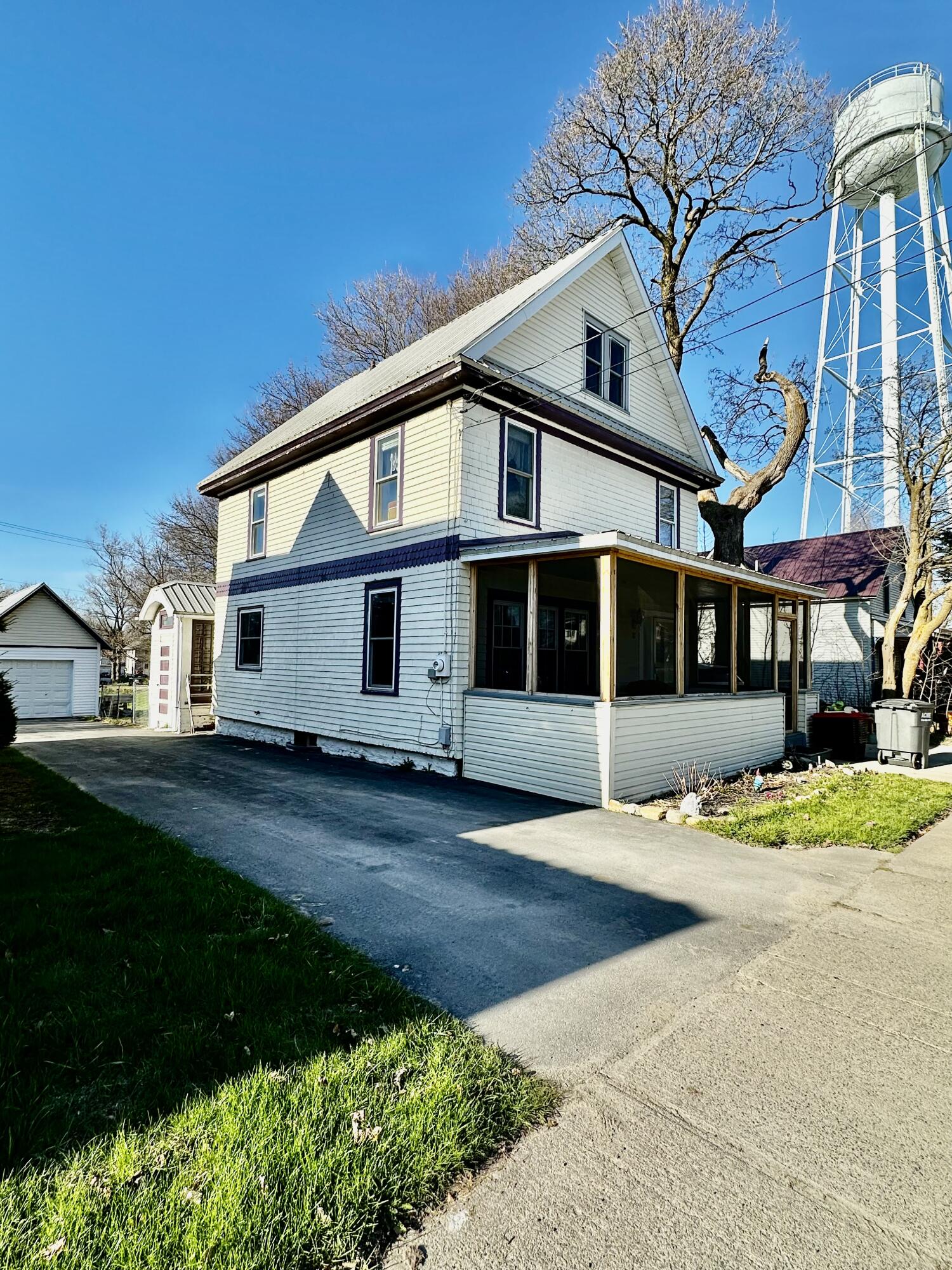 17 Collins Street Chateaugay NY 12920
