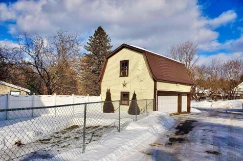 29 Edwards Street Malone NY 12953