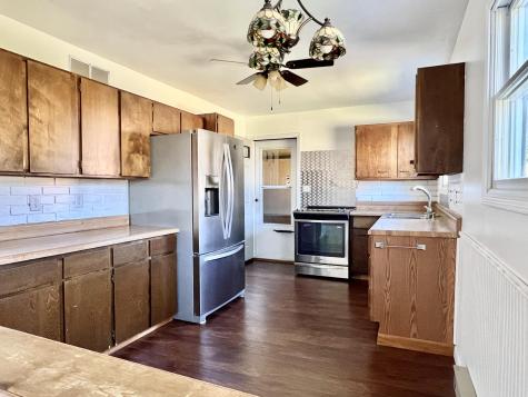 21 Dennis Avenue Plattsburgh NY 12901