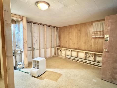 21 Dennis Avenue Plattsburgh NY 12901