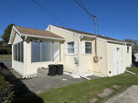 21 Dennis Avenue Plattsburgh NY 12901