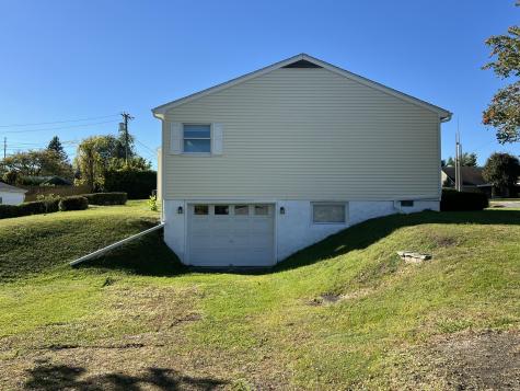 21 Dennis Avenue Plattsburgh NY 12901