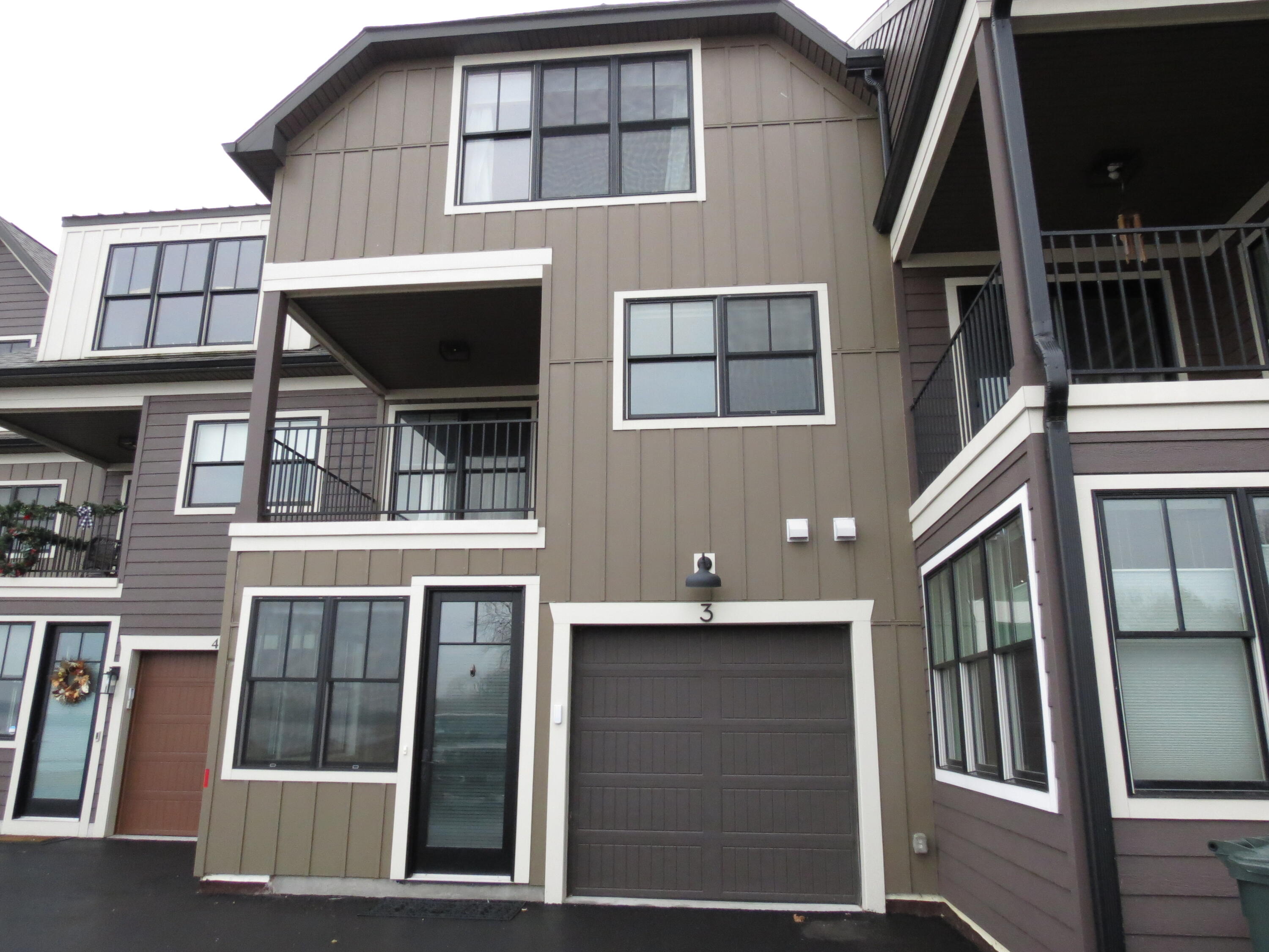 3 Lennox Way Plattsburgh NY 12901