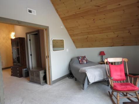 3 Lennox Way Plattsburgh NY 12901