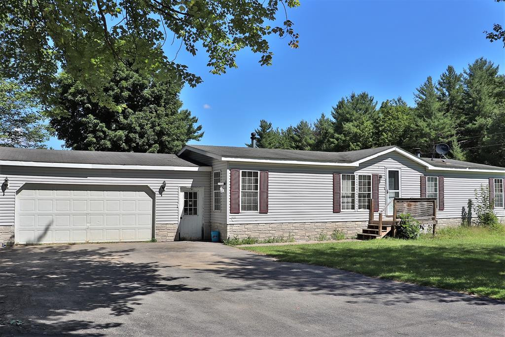 2 Boas Road Mooers Forks NY 12959
